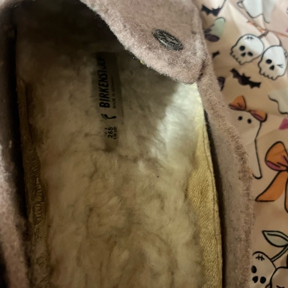 Birkenstock  Tan Slippers - Picture 3 of 3